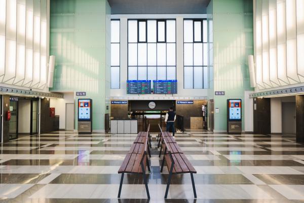 Cestující získali moderní prostory na dalších nádražích