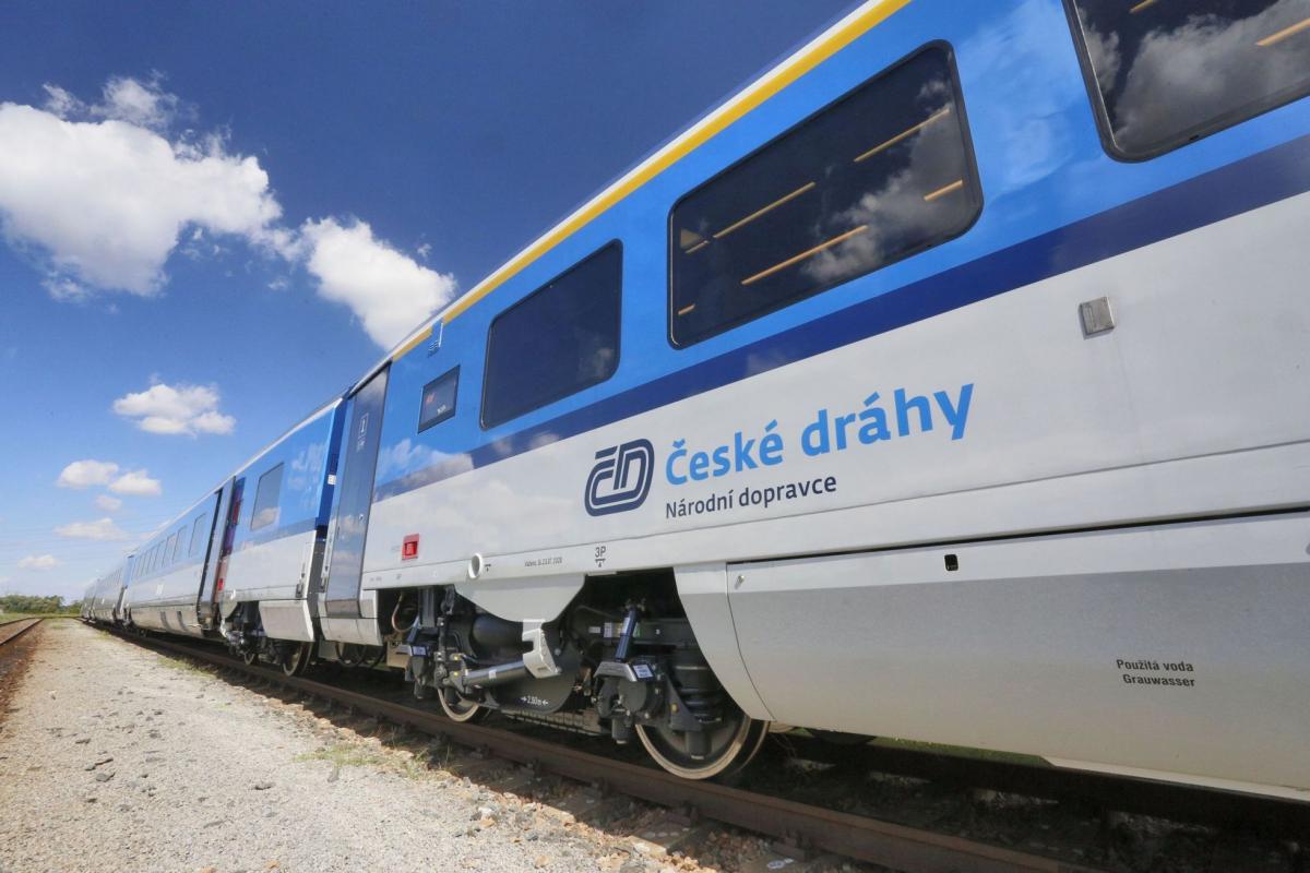 Vlaky na tři měsíce opustí část koridorové trati do Českých Budějovic