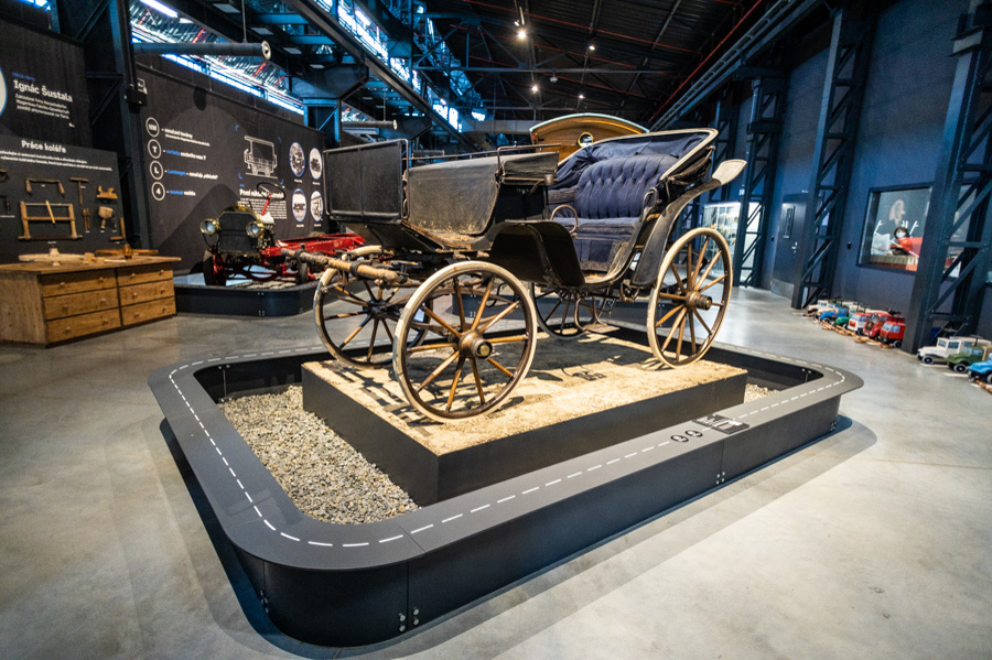 Nádech historie? V Kopřivnici otevřeli nové muzeum nákladních automobilů.