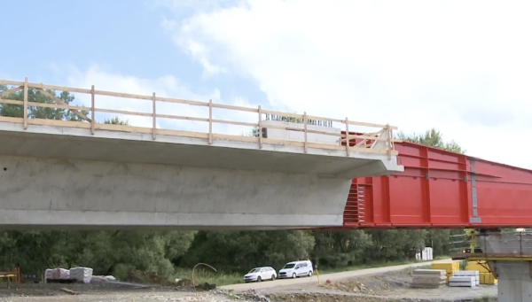 Na budoucí dálnici D35 mezi Janovem a Opatovcem ŘSD staví mostní estakádu